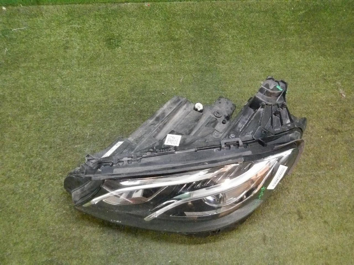 Фара левая Mercedes E W213 (2016-2021) LED