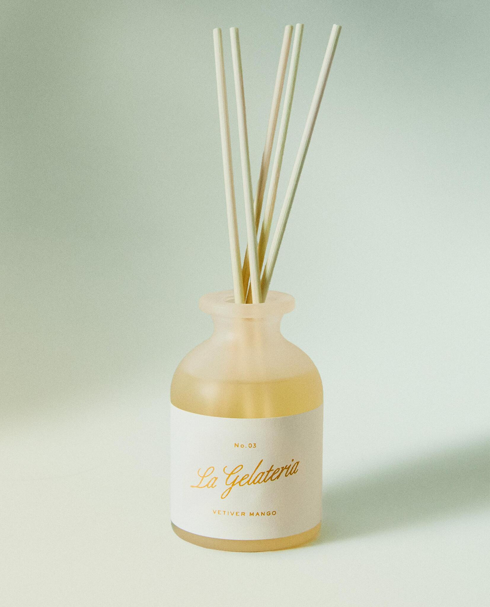 Zara Home VETIVER MANGO REED DIFFUSERS — ароматический диффузор с тростниковыми палочками, Ветивер Манго, 120 мл