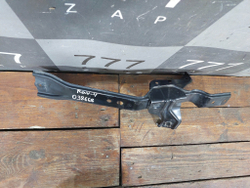 Кронштейн замка капота Toyota RAV4 IV (XA40) 12-19 Б/У Оригинал 5208542050