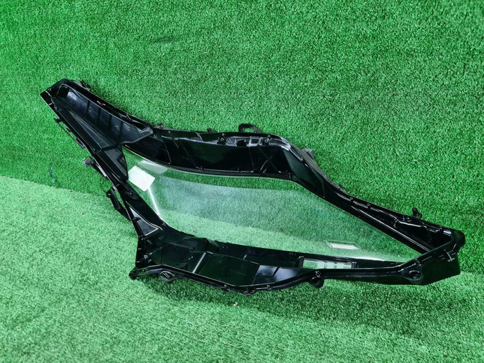 Стекло фары левое Lexus RX 4 (2019-2022)