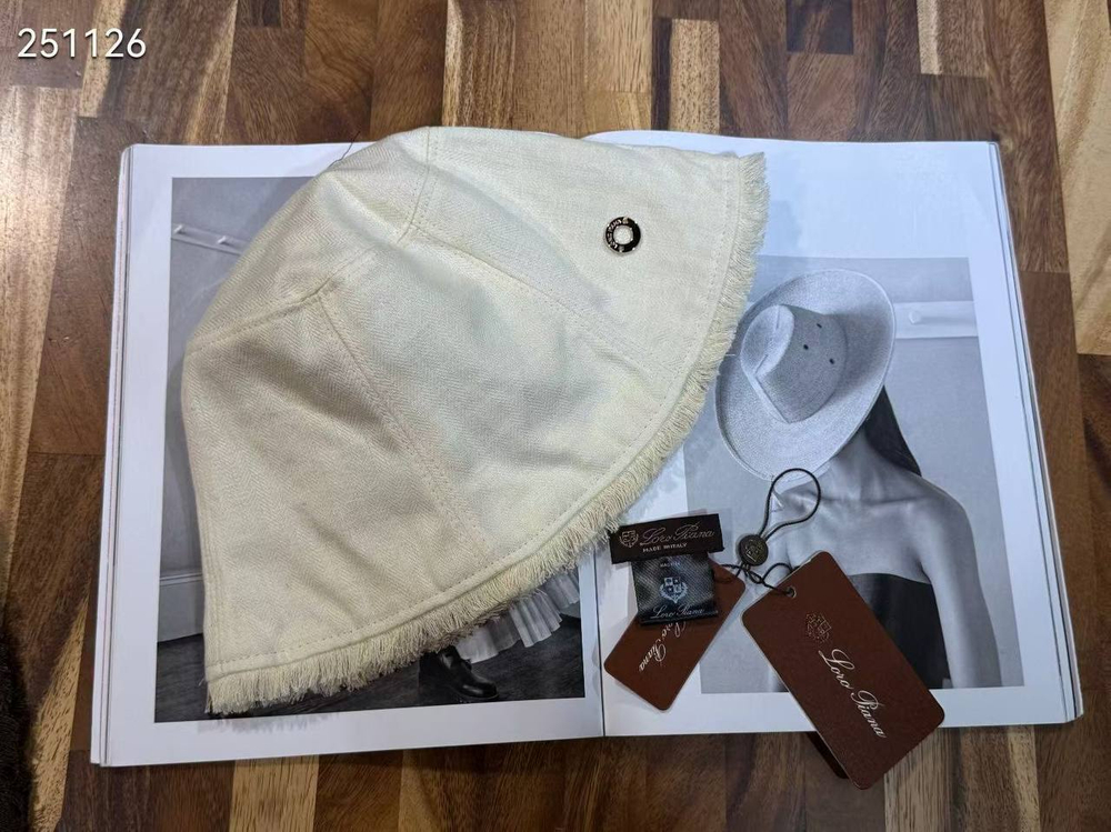 Панама Loro Piana