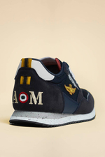 Кроссовки из текстиля