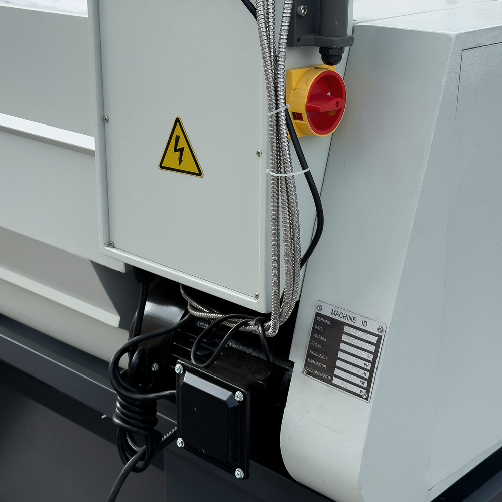 PROMA SPZ-1000 универсальный токарный станок с УЦИ