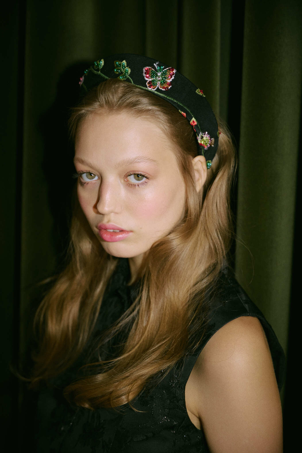 Кокошник с цветочным декором