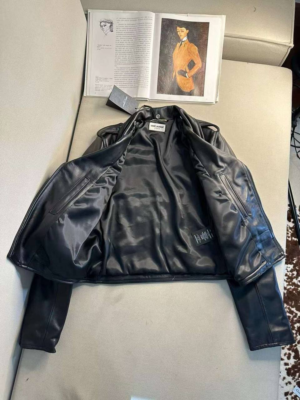 Кожаная куртка Yves Saint Laurent