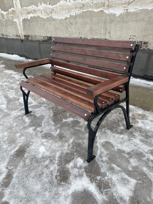 Скамейка "Классика с подлокотником" 1 метр