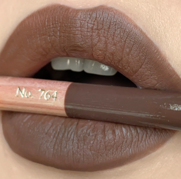 764 MISS TAIS Чехия - Карандаш для губ