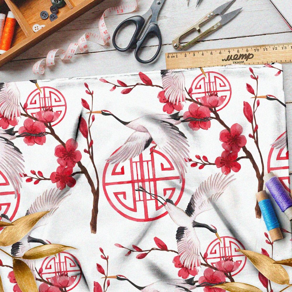 Ткань габардин летящие журавли и цветущая сакура