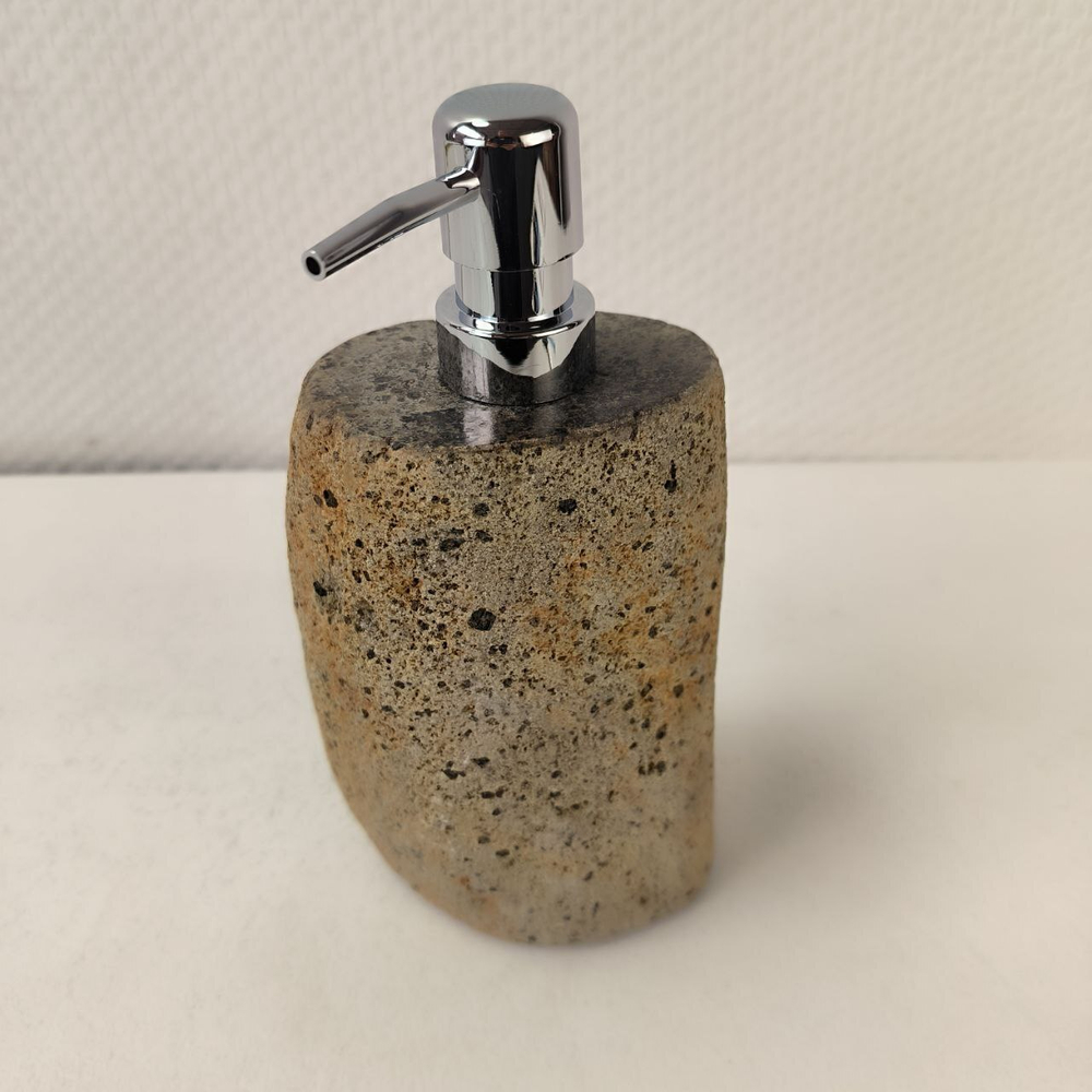 Дозатор из речного камня DRC-63765 (143)