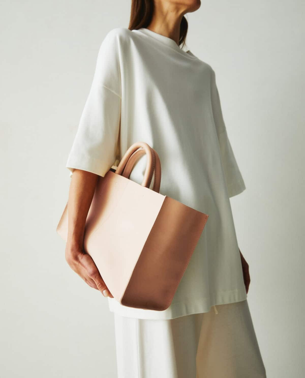 ZARA HOME КОЖАНАЯ СУМКА-ТОУТ, БЕЖЕВЫЙ