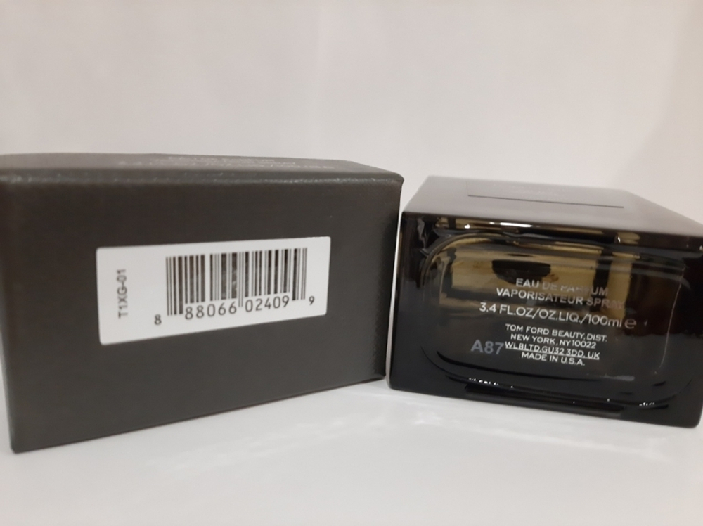 Tom Ford Oud Wood 100ml (Коробка парфюма без слюды, парфюм новый, распаковка для фото)