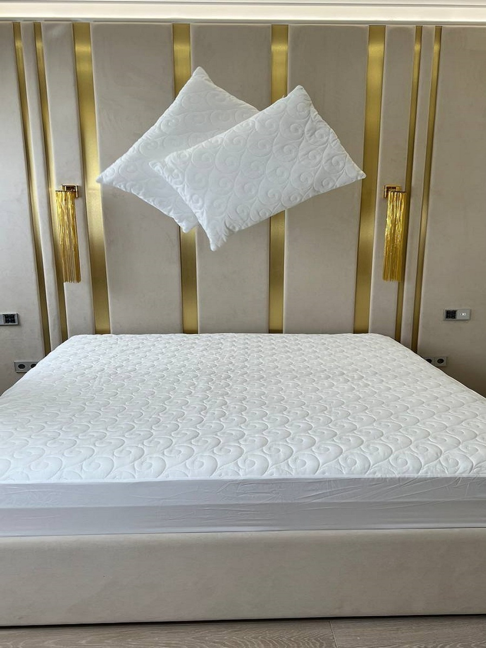 Наматрасник INVA защитный стеганный непромокаемый с бортиком 100 х 190 см / белый