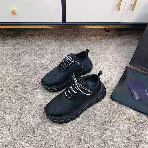 Кроссовки Prada