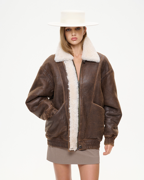 Дублёнка-бомбер свободного кроя