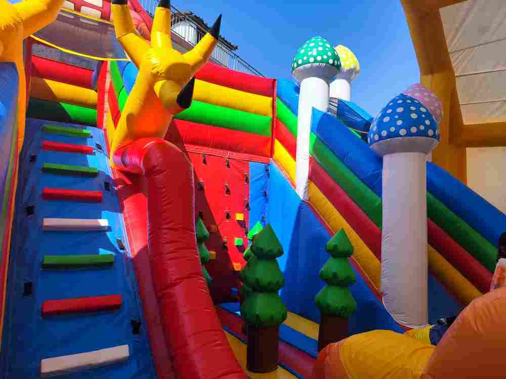 Коммерческий надувной батут «Просто сказка», 10x6x6 м