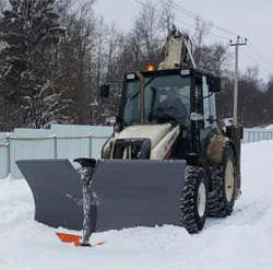 V-образный отвал на Экскаватор-погрузчик Volvo