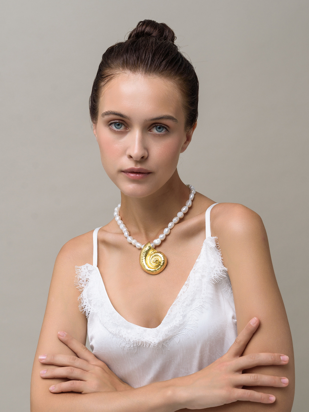 Колье "Вig Pearl Shell" Gold