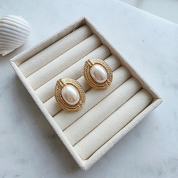 Клипсы Givenchy с жемчугом