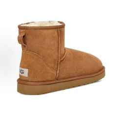 UGG Classic Mini II