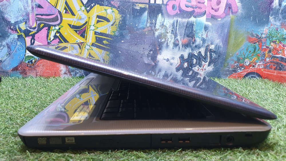 Ноутбук Toshiba i3/4Gb