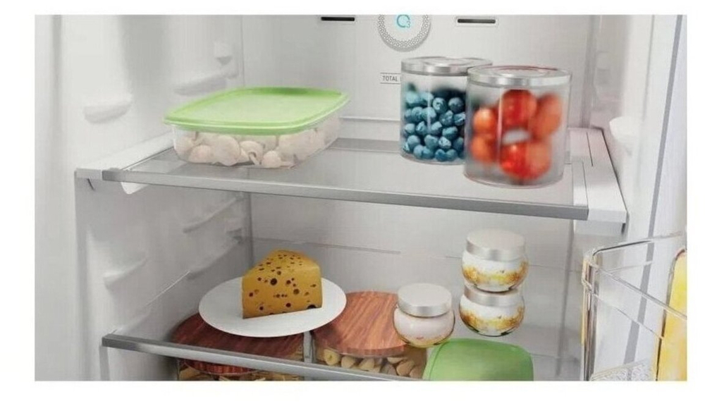 Холодильник Hotpoint-Ariston HFP 5200 W