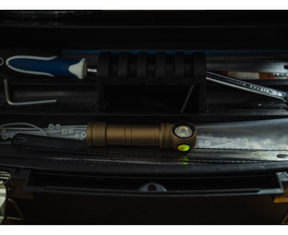 Фонарь Armytek Wizard C2 Pro Max Sand (F06701CS)