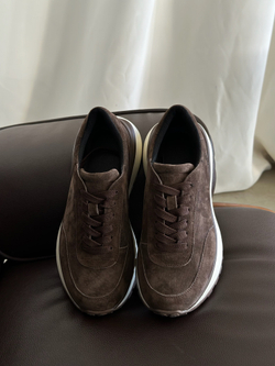 Кроссовки из натуральной замши