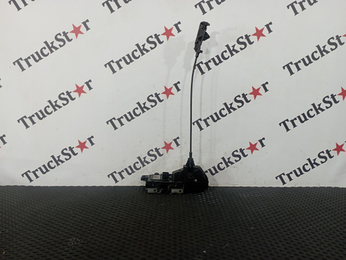 Замок двери правой 2020г