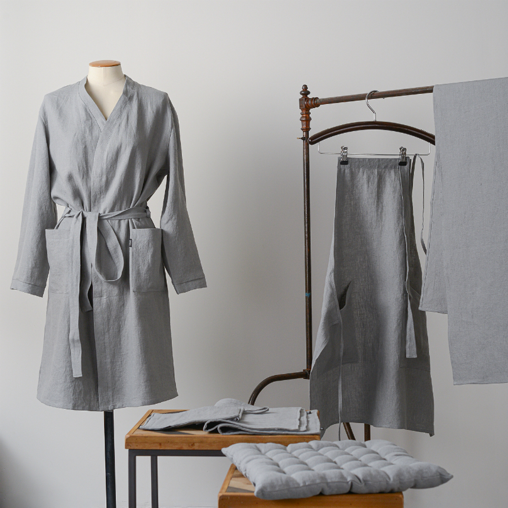 Халат из умягченного льна серого цвета Essential, M