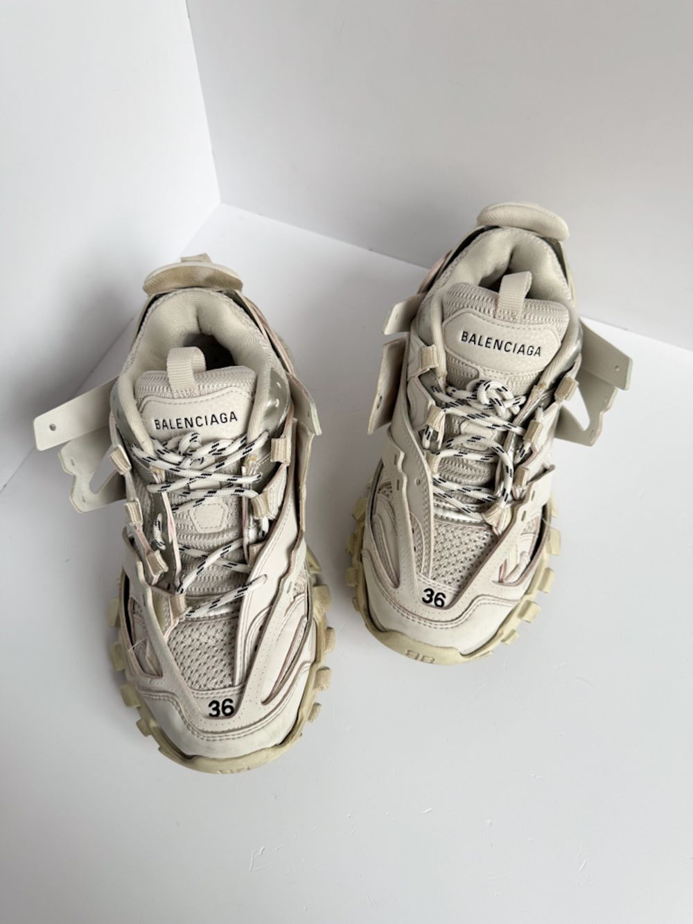 Кожаные кроссовки Balenciaga, 36