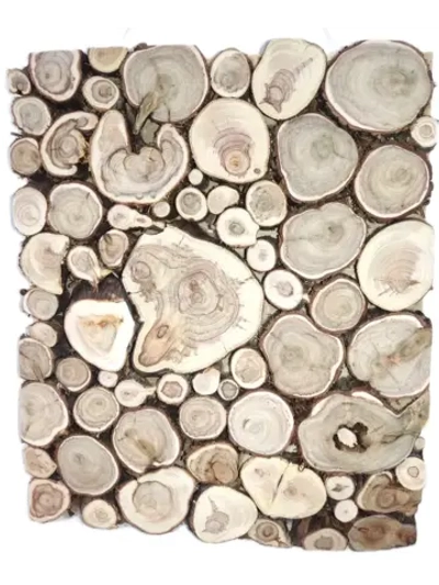 Панно из можжевельника