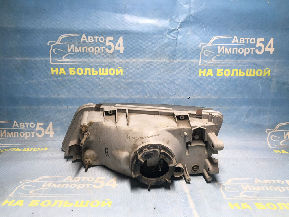 Фара передняя правая NISSAN MAXIMA 1999