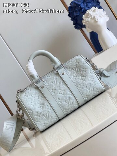 Louis Vuitton Keepall 25