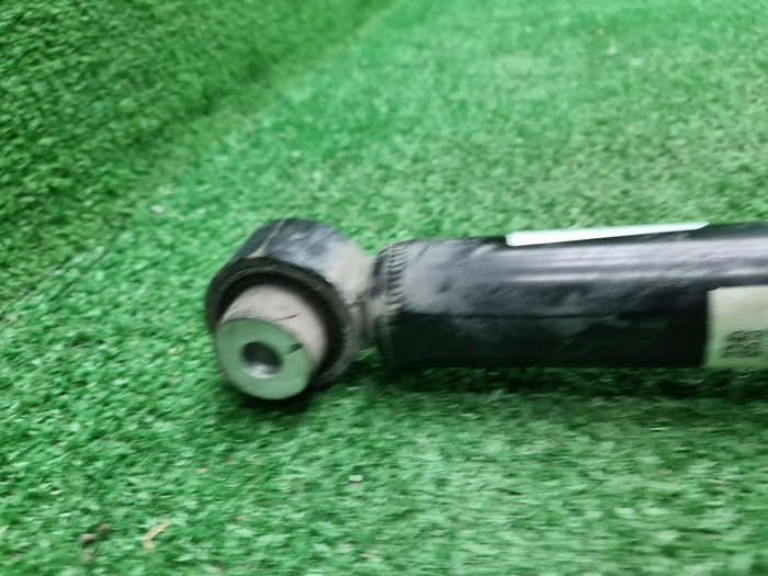 Амортизатор задний LR Discovery Sport (2019-н.в.)