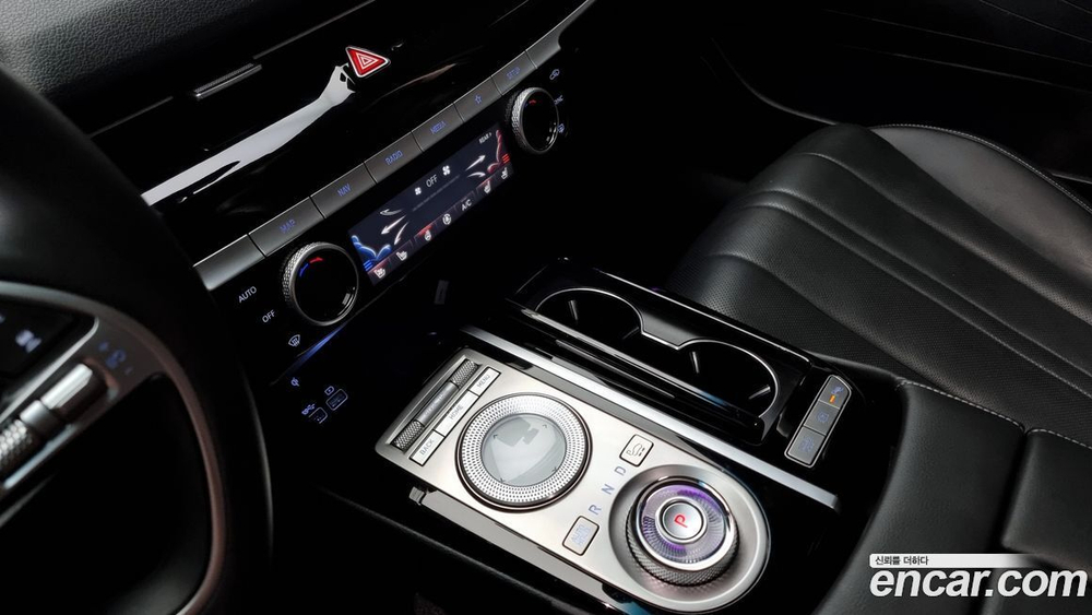 Genesis G80 (RG3) Бензин 2.5 Turbo 2WD (06.2021)