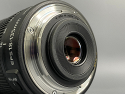 Canon EF-S 18-135mm 3.5-5.6 IS STM