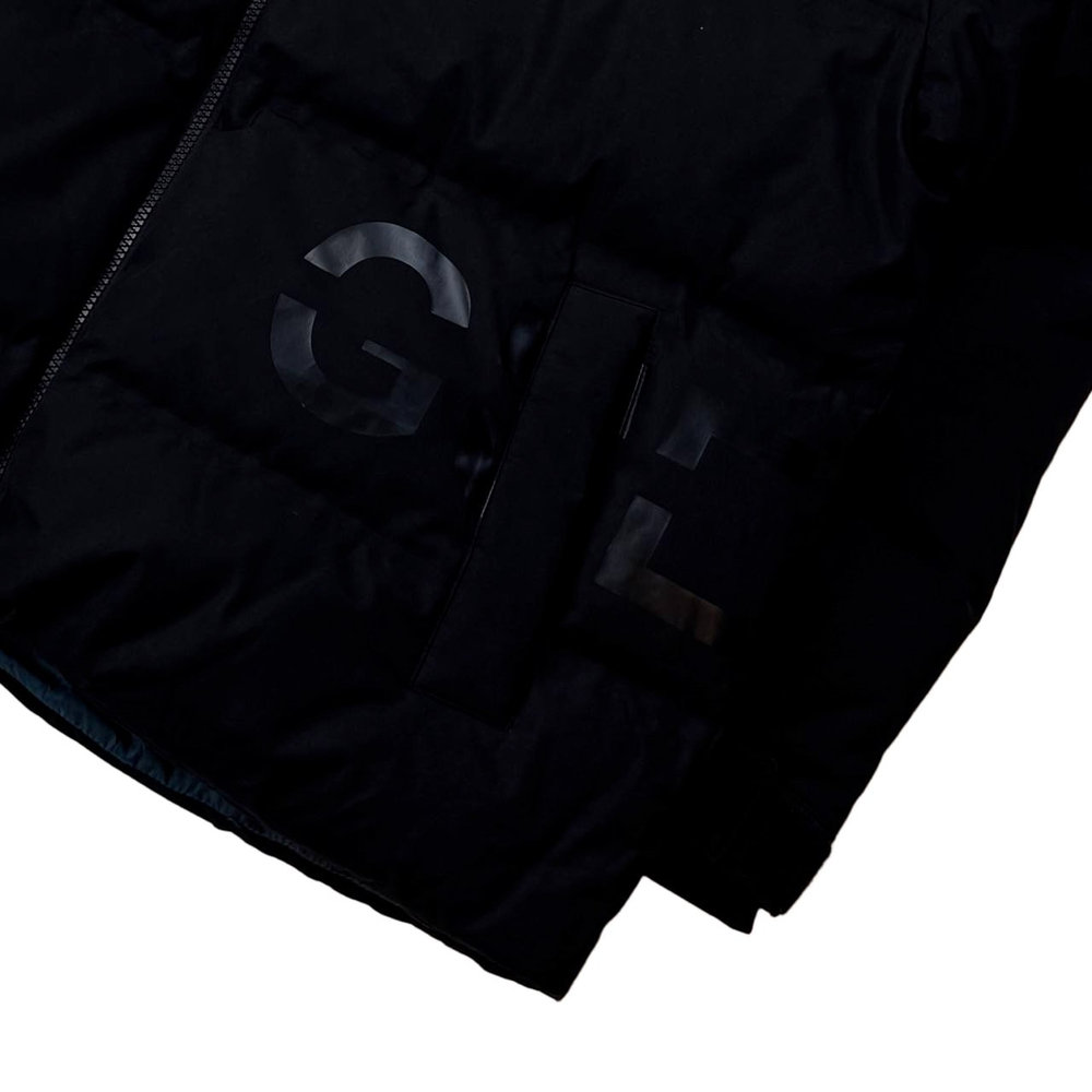 Пуховик Guess