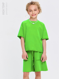 Костюм оверсайз с футболкой и шортами