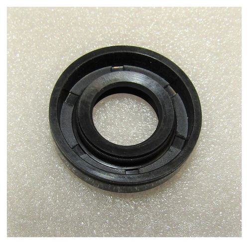 Сальник (15х30х7) вала коленчатого задний TSS-GJH95/Rear oil seal