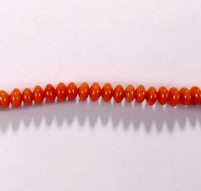 Бусина из коралла оранжевого, облагороженного, фигурная, 2x4 мм (рондель плоская, гладкая)