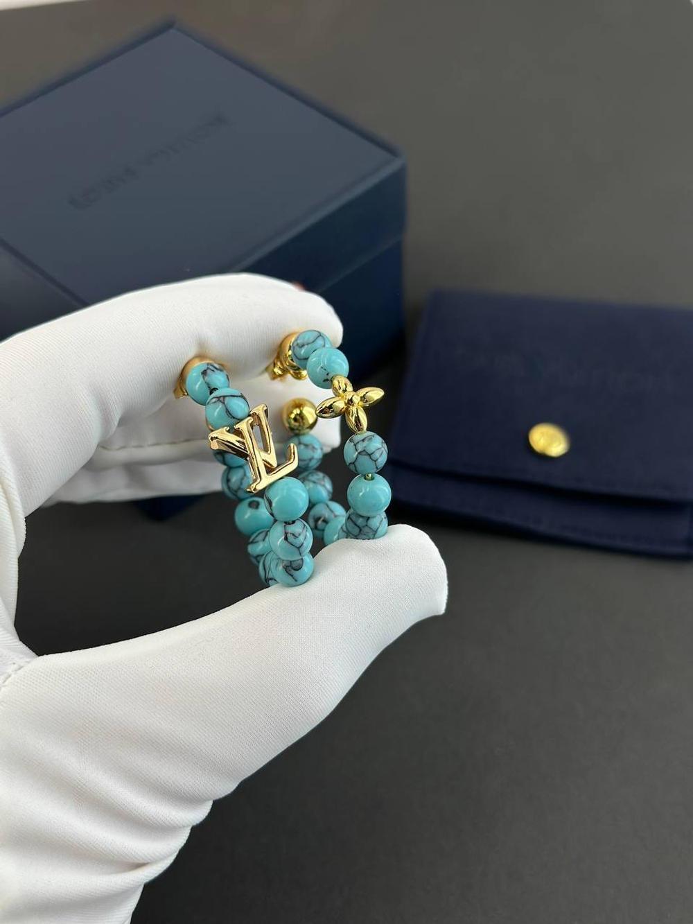 Серьги Louis Vuitton