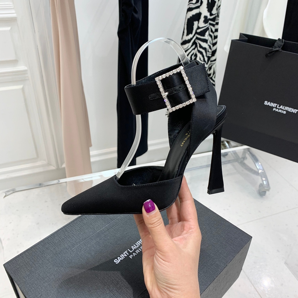 Saint Laurent Pumps