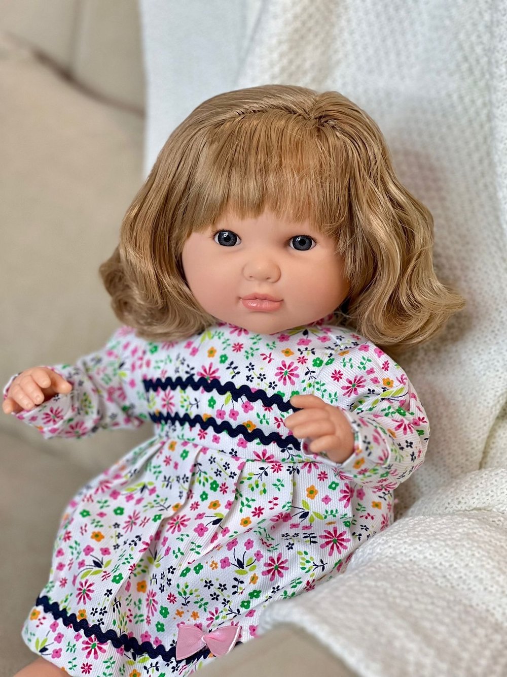 Кукла Berbesa мягконабивная 42см SANDRA в пакете (4420K)