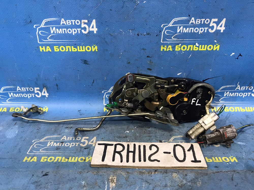 Замок двери передней левой TOYOTA HIACE 1994
