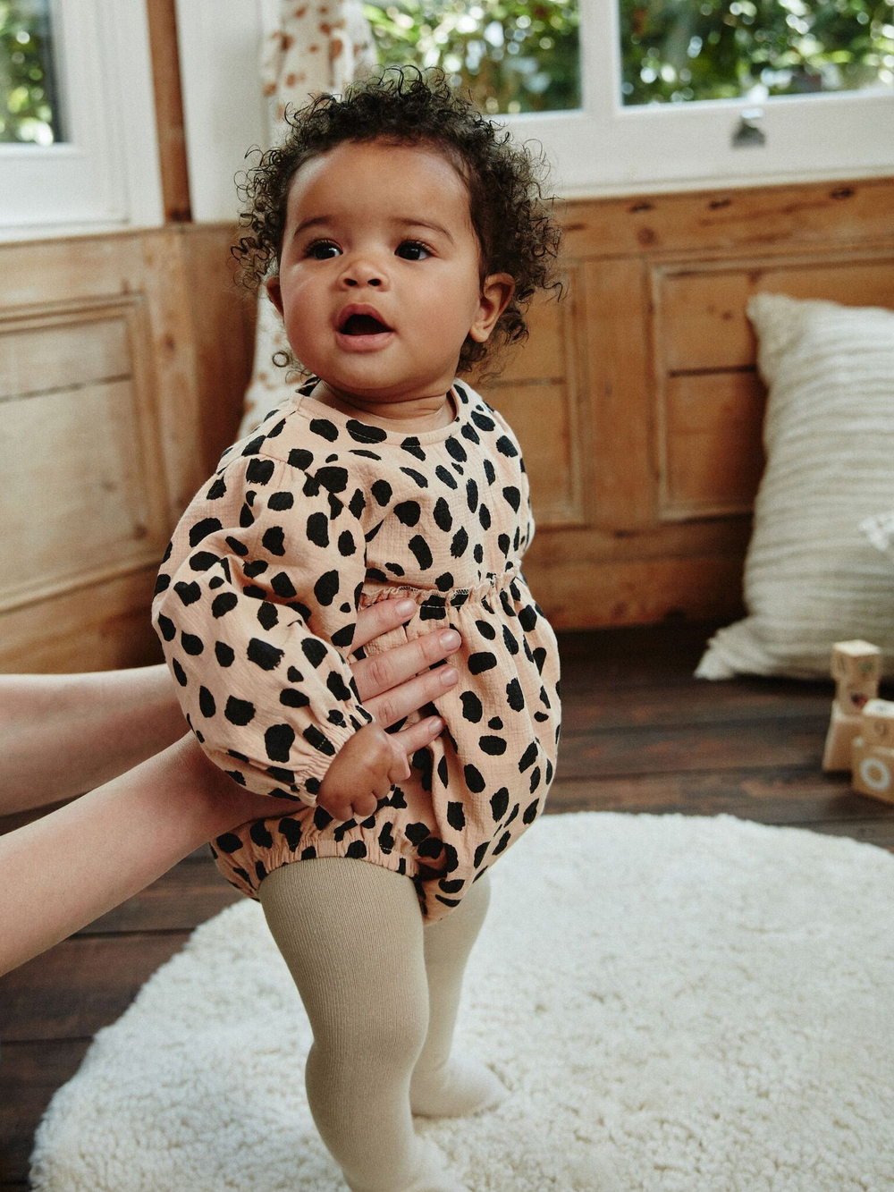 Боди с длинным рукавом и колготки в комплекте для девочек Next Q94-794, Бежевый