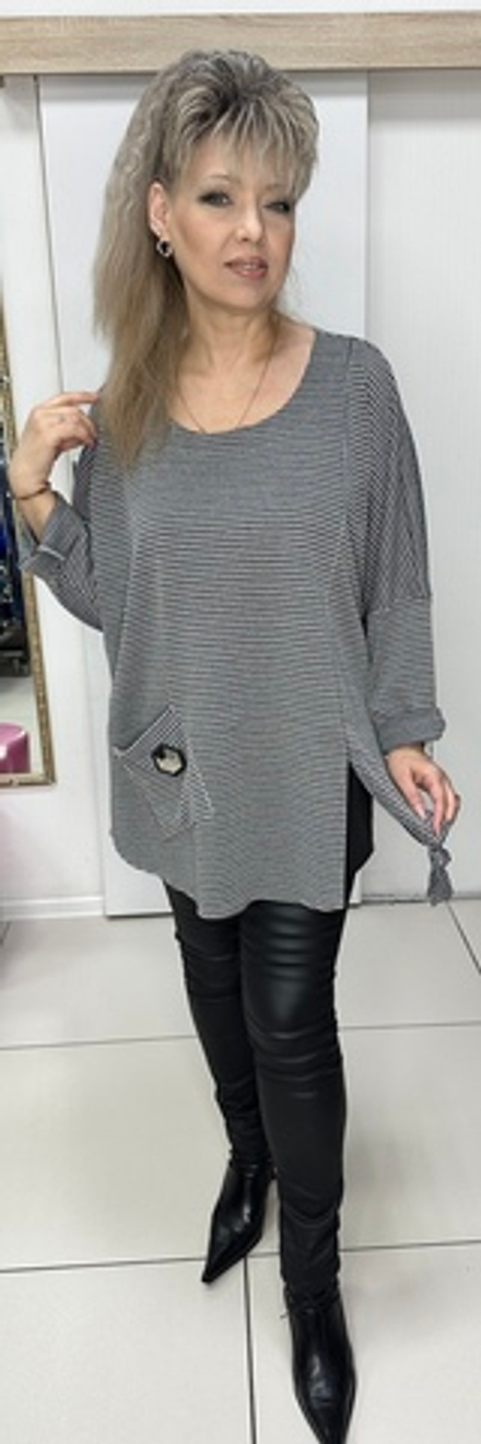 Клетчатый блузон-туника с "косым" кармашком и завязкой