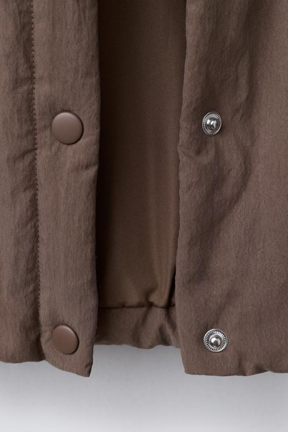 ZARA СТЕГАНАЯ КУРТКА С ВОРОТНИКОМ ИЗ КРУЖЕВА КРОШЕ, ФИОЛЕТОВЫЙ