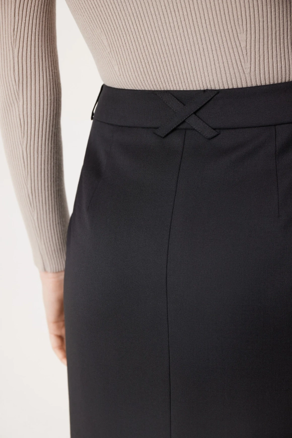 Юбка миди прямого кроя