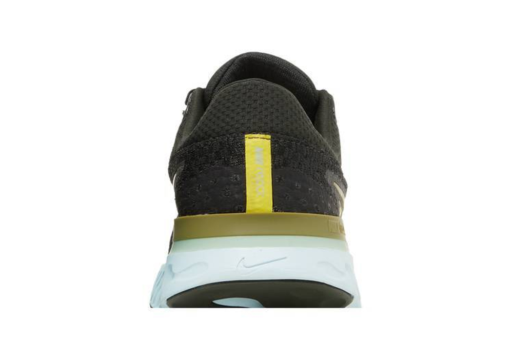 Кроссовки Nike React Infinity Run Flyknit 3