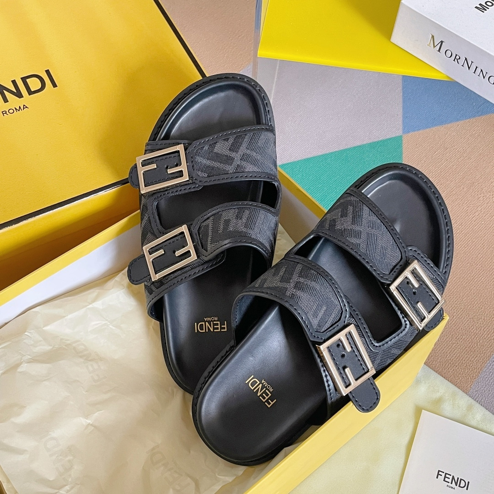 Fendi Feel Slides